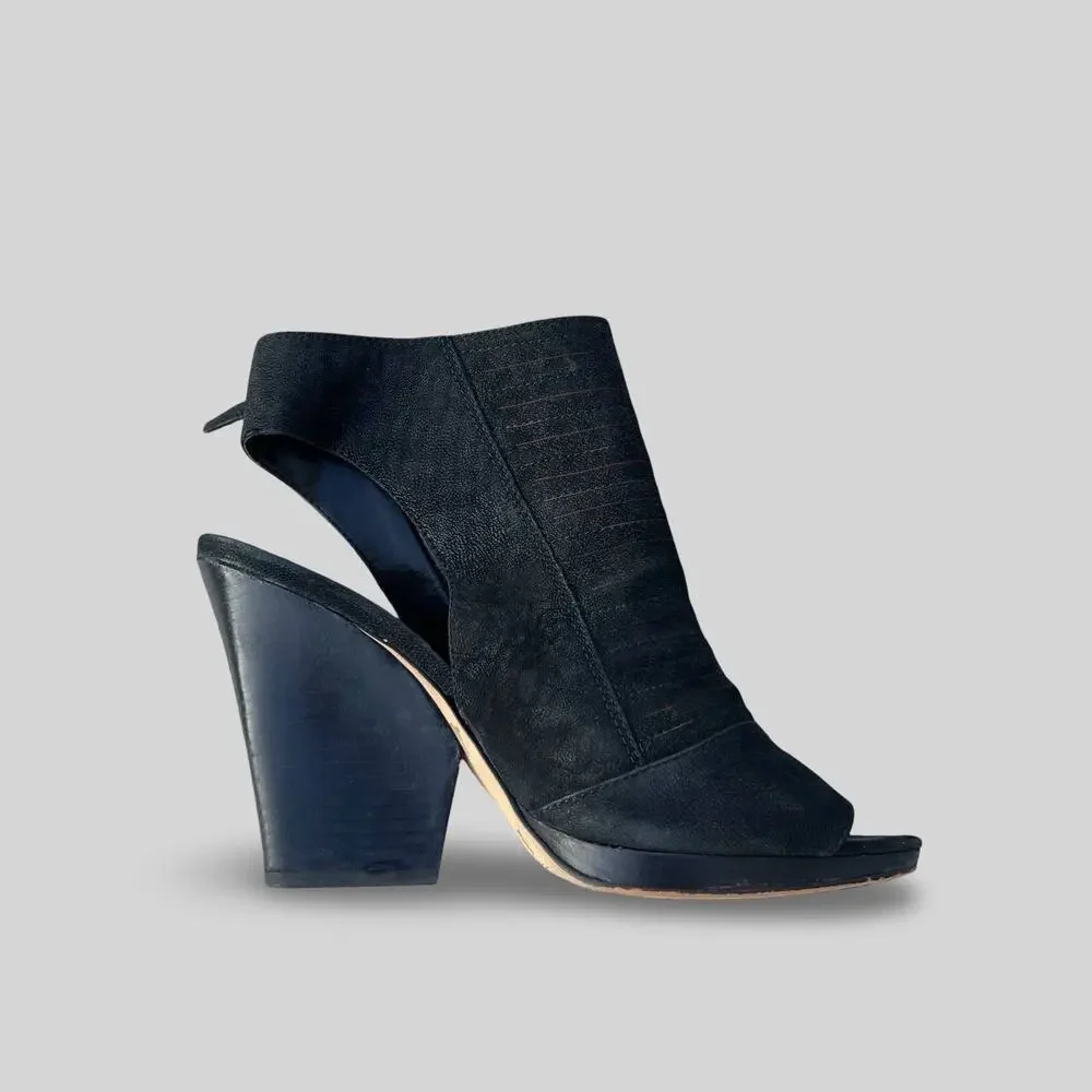 Vince Camuto Javette Ankle Bootie